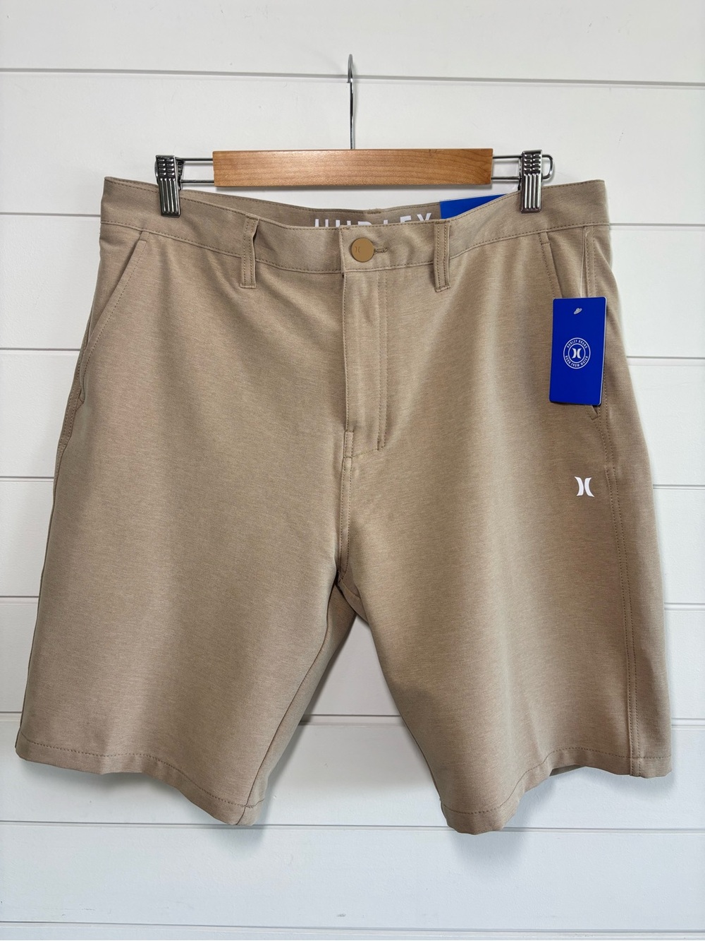 Hurley Hybrid Walk Athletic Quick Dry Shorts - Tan size 34 NEW